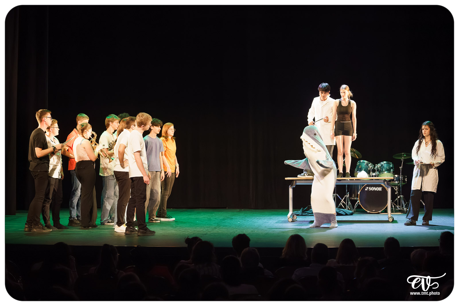 MAIS SONGEONS À RÉPÉTER S'IL VOUS PLAIT !